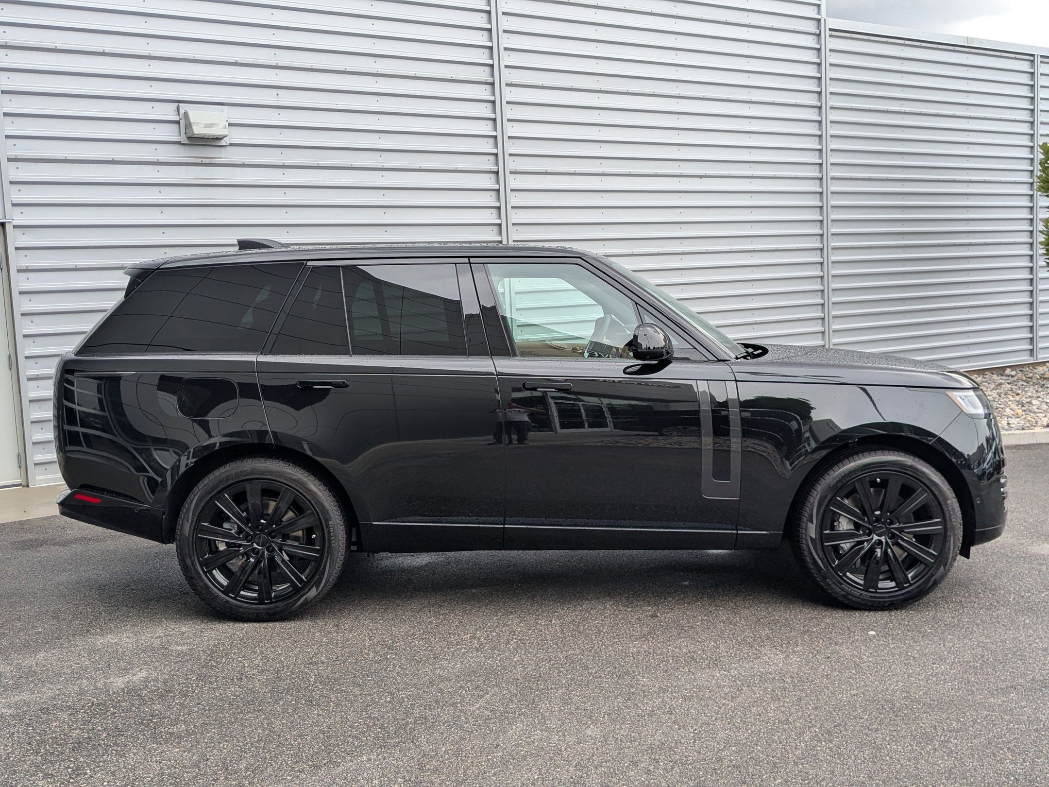 New 2026 Land Rover Range Rover SE AWD/4WD image 4