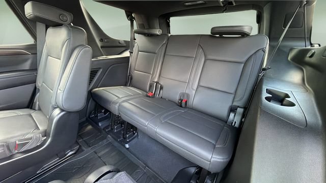 Used 2024 Chevrolet Tahoe Z71 w/ Luxury Package AWD/4WD image 33