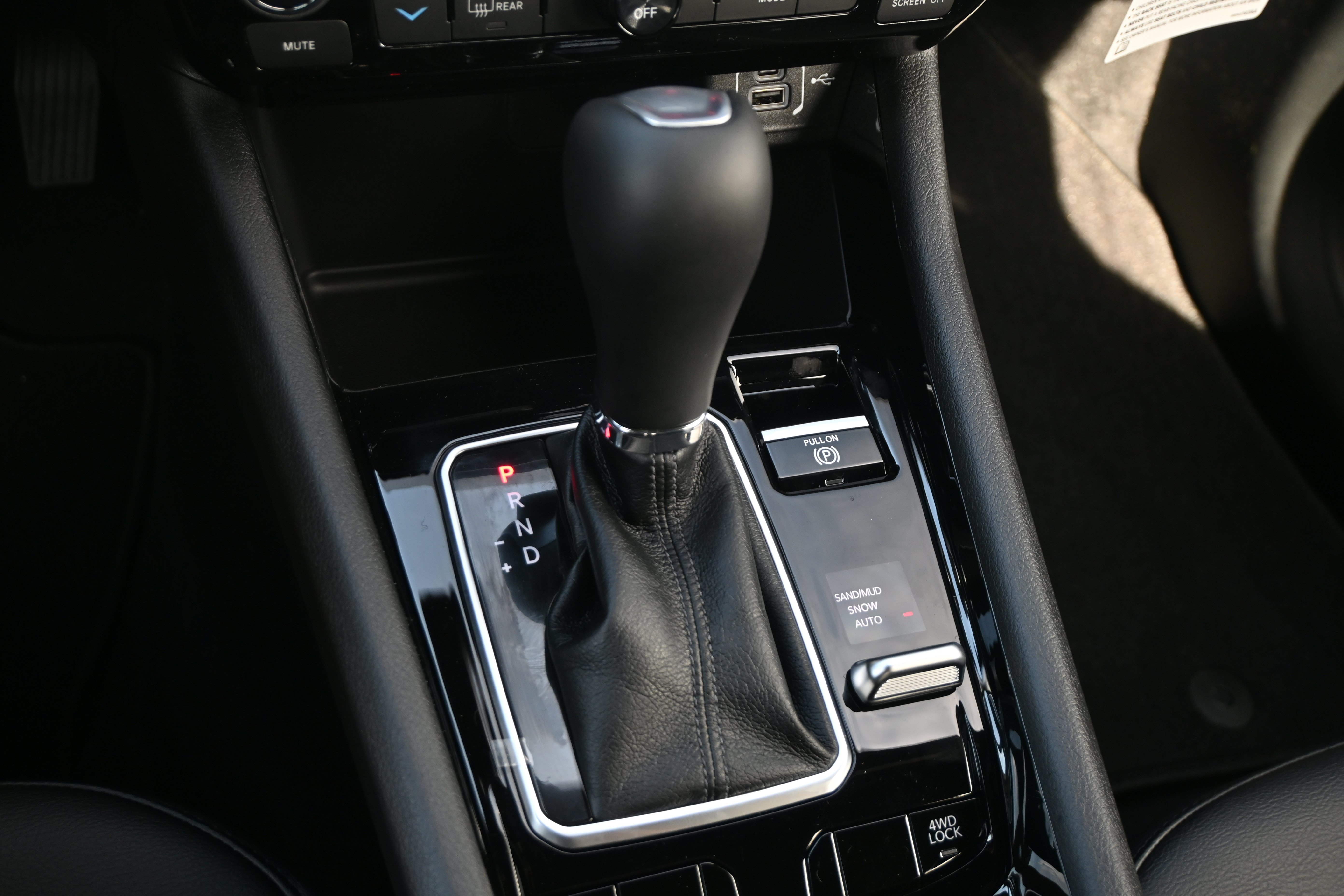 New 2026 Jeep Compass Latitude AWD/4WD image 26