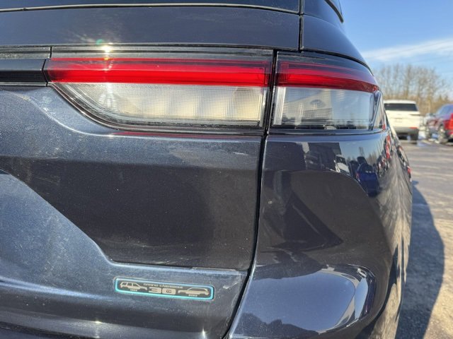 Used 2023 Jeep Grand Cherokee 30th Anniversary image 9