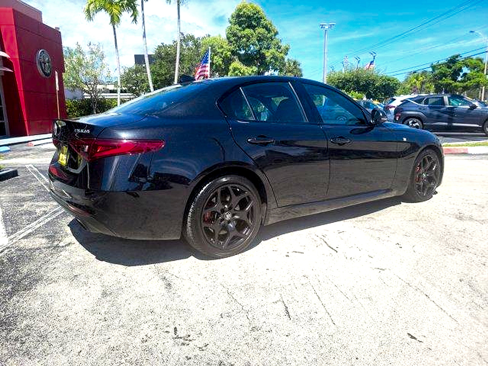 Used 2023 Alfa Romeo Giulia Ti w/ Active Assist Plus Package RWD image 8