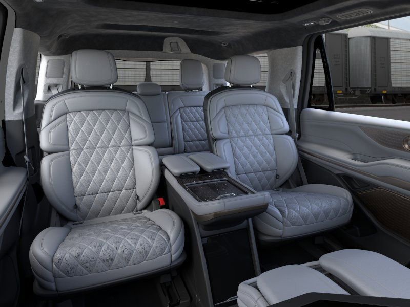 New 2026 Lincoln Navigator Black Label image 11
