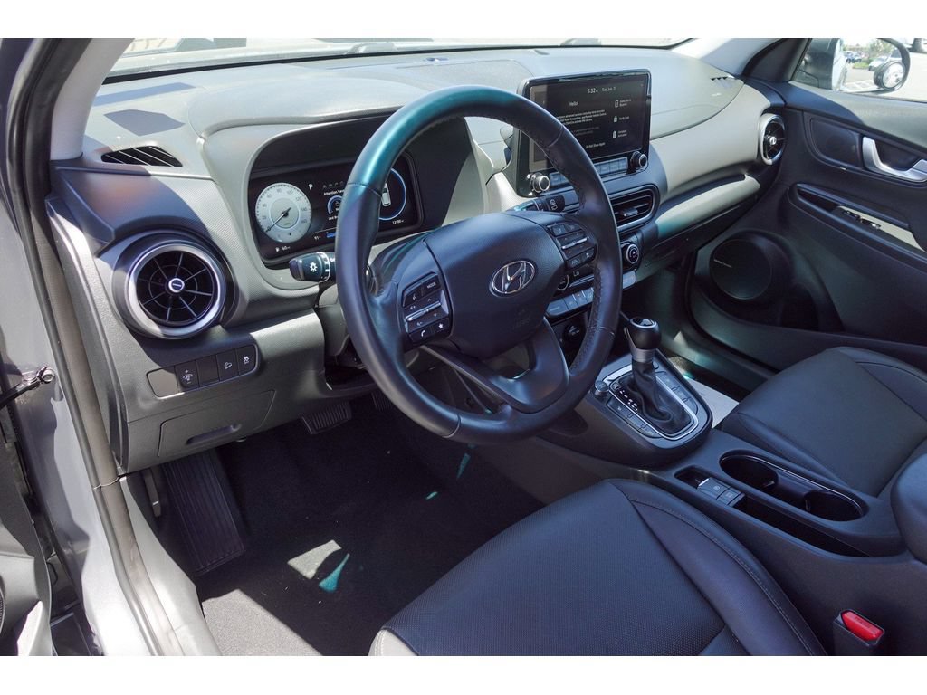 Used 2023 Hyundai Kona Limited FWD image 9