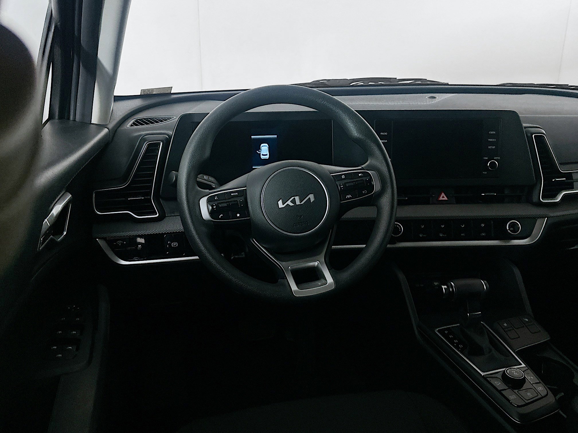 Used 2025 Kia Sportage LX image 17