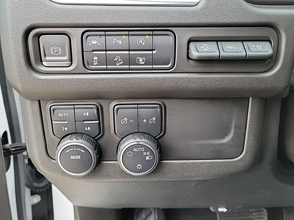 Used 2023 Chevrolet Tahoe High Country AWD/4WD image 42