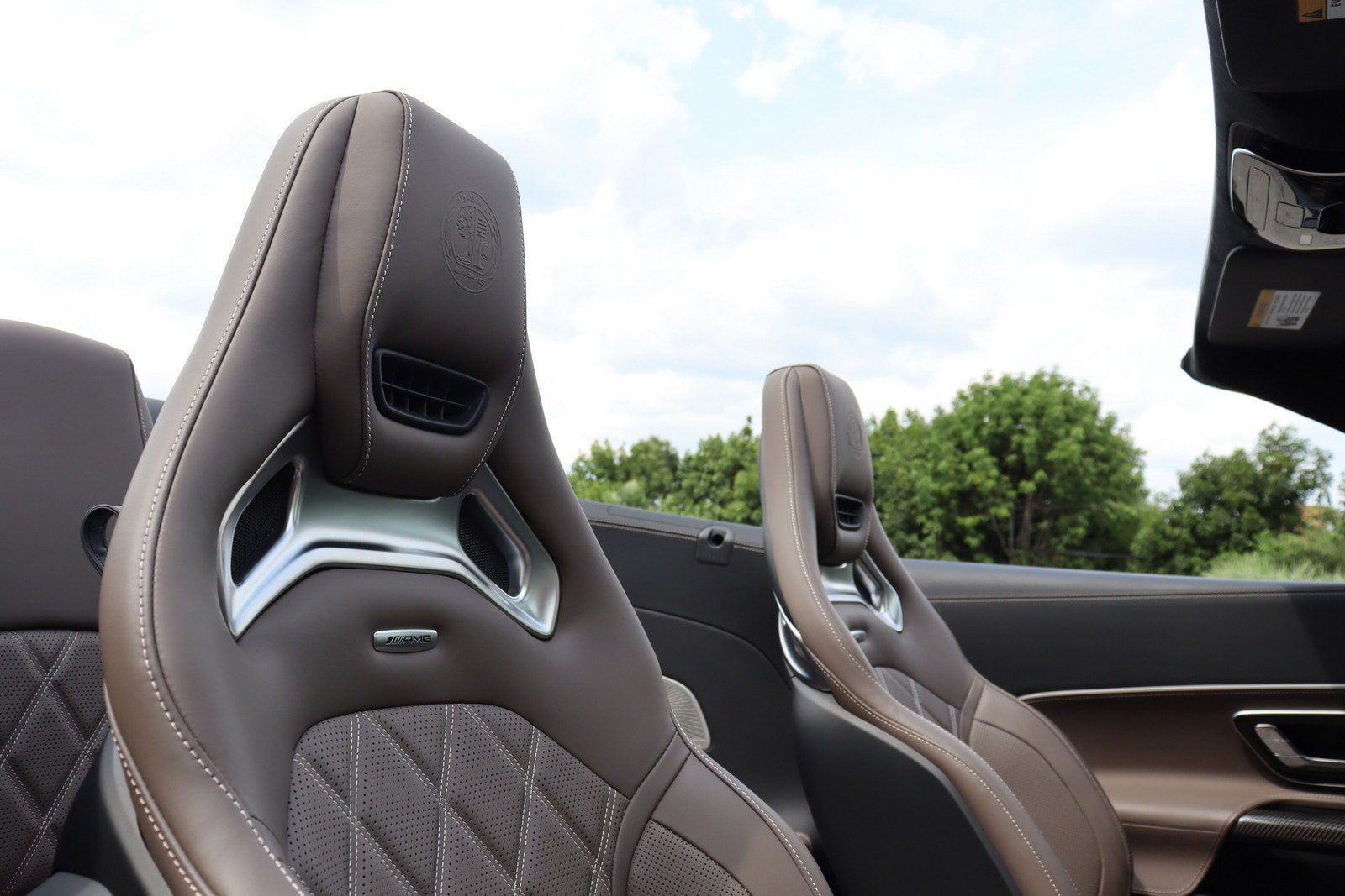 Used 2025 Mercedes-Benz SL 63 AMG 4MATIC image 25