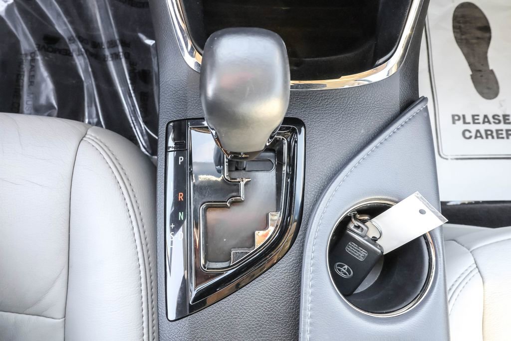 Used 2014 Toyota Avalon Limited image 23