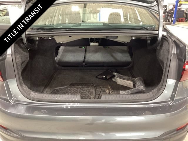 Used 2023 Volkswagen Jetta SE w/ Panoramic Sunroof Package FWD image 16