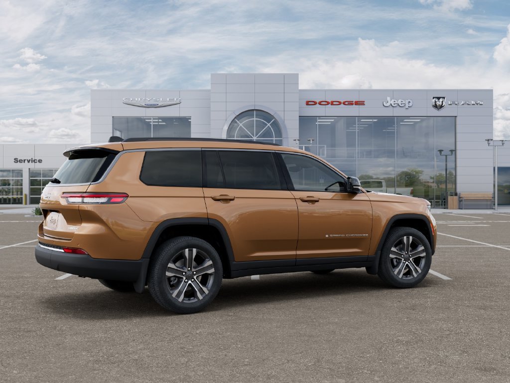 New 2027 Jeep Grand Cherokee L Limited AWD/4WD image 4