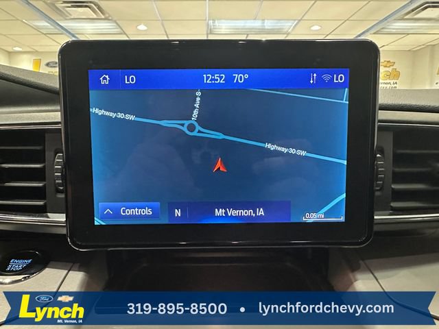 Used 2024 Ford Explorer XLT w/ Equipment Group 202A AWD/4WD image 5