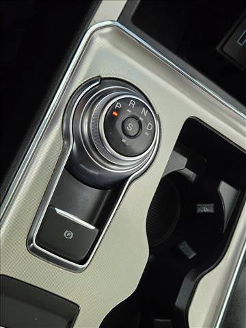 Used 2022 Ford Edge SEL image 12