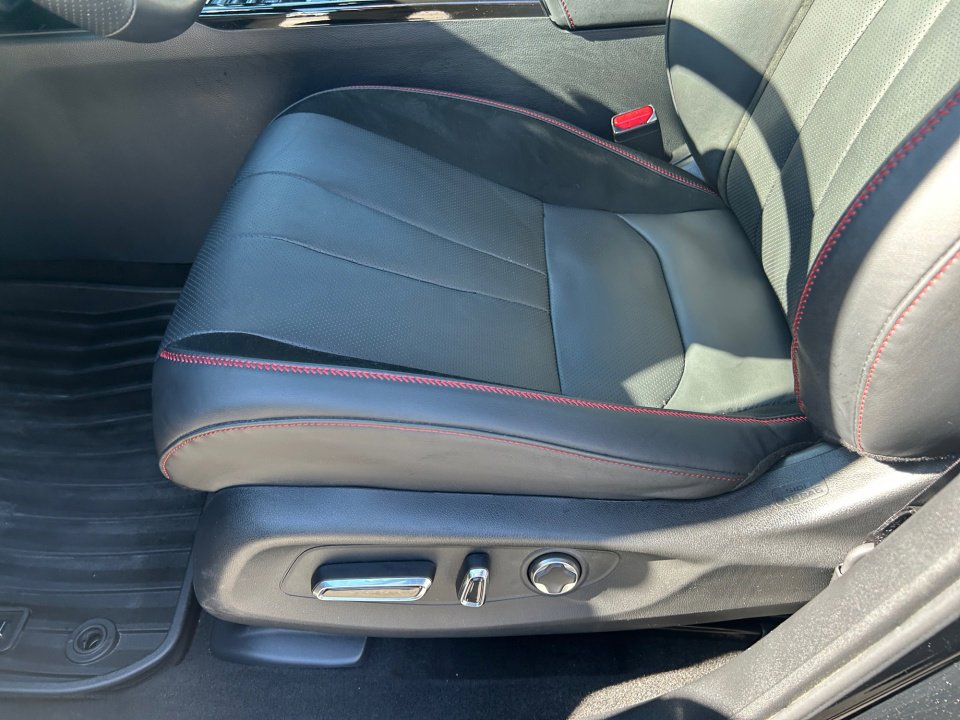 Used 2025 Acura ADX A-Spec image 30