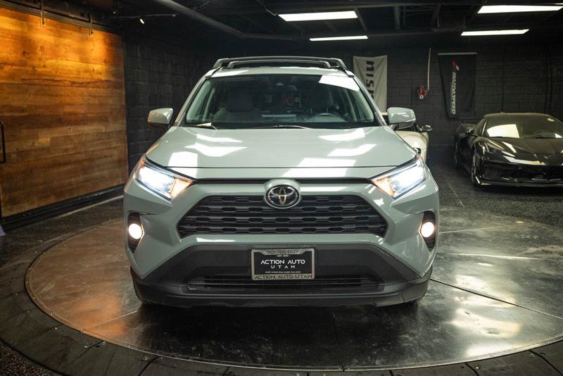 Used 2021 Toyota RAV4 XLE FWD image 4