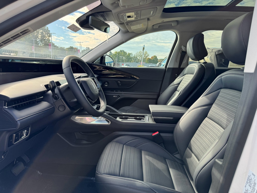 New 2026 Lincoln Nautilus Reserve w/ Jet Appearance Package image 27