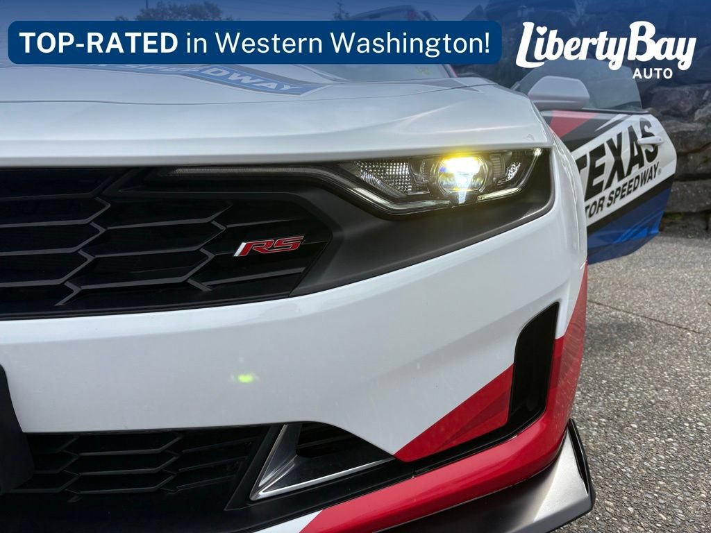 Used 2022 Chevrolet Camaro LT RWD image 35