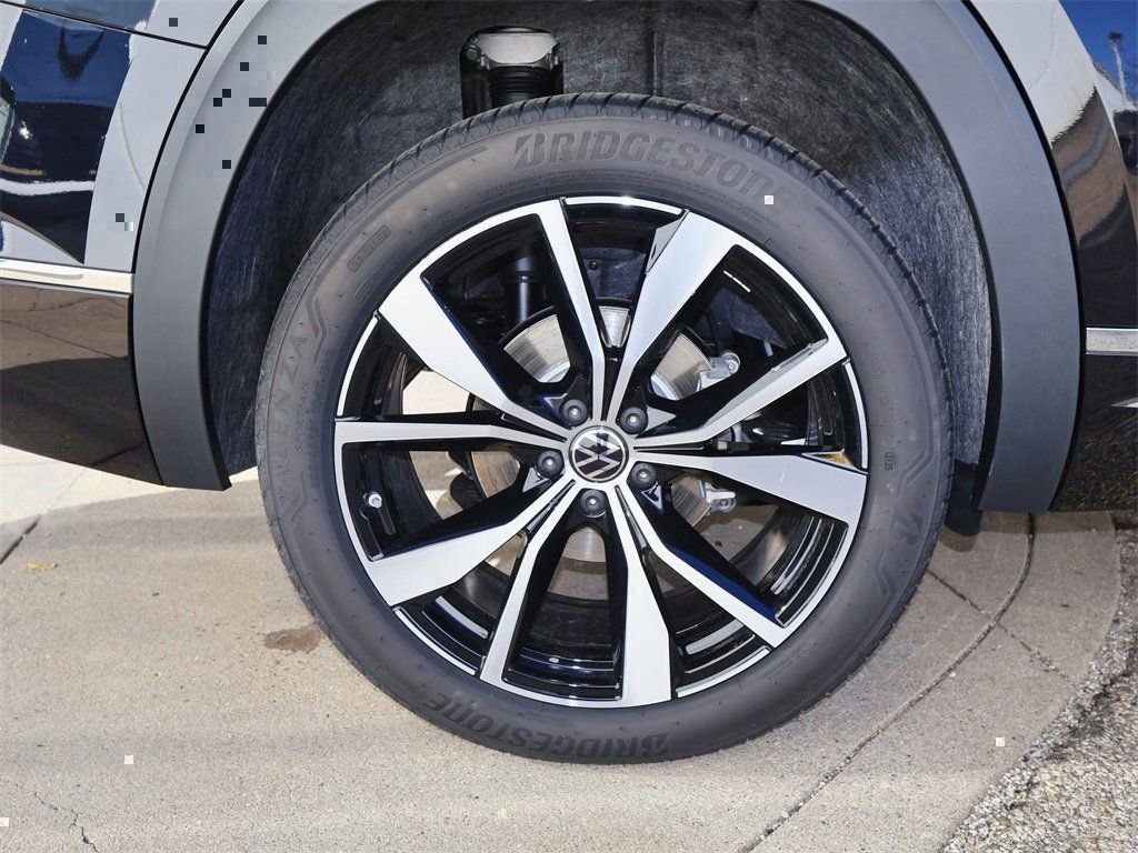 New 2026 Volkswagen Atlas SEL Premium R-Line image 9