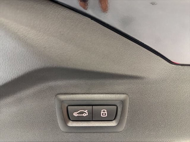 Used 2024 BMW X7 xDrive40i w/ Executive Package AWD/4WD image 46