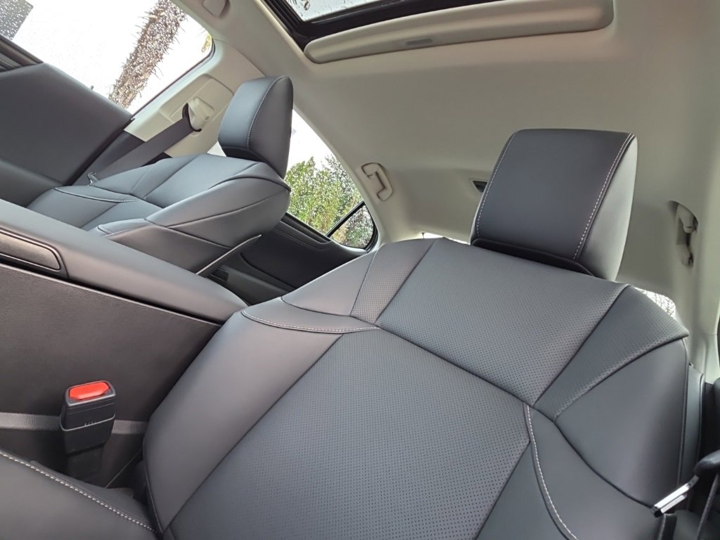 Certified 2024 Lexus ES 350 w/ Premium Package image 14