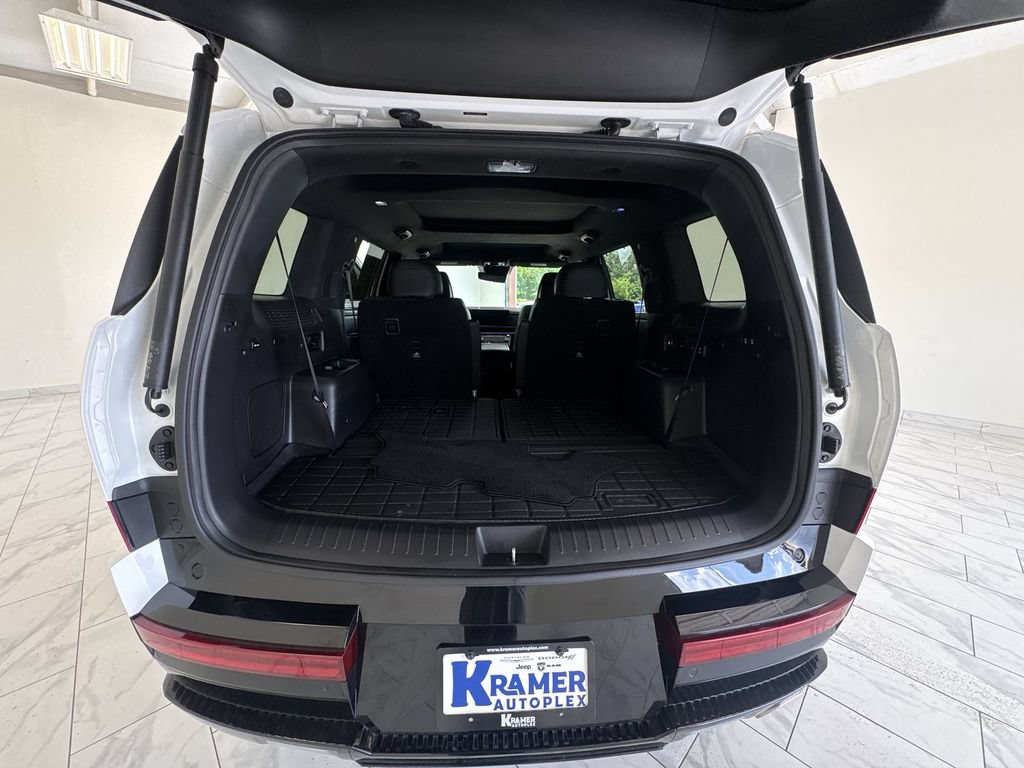 Used 2024 Hyundai Santa Fe Calligraphy FWD image 27