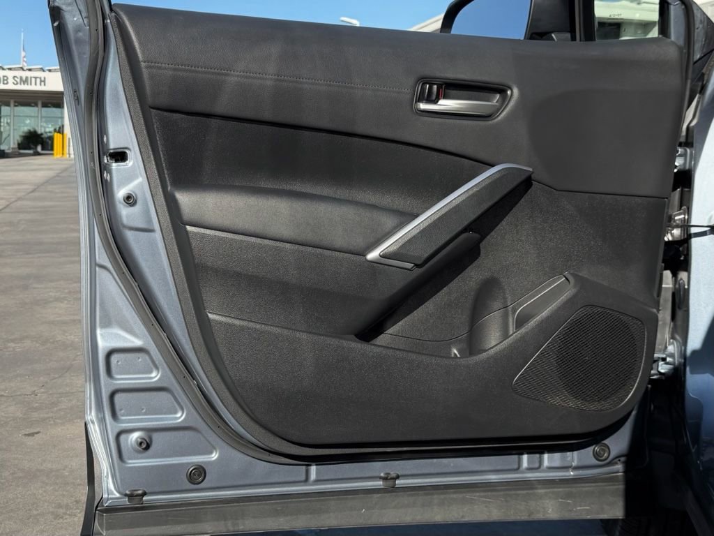 Certified 2023 Toyota Corolla Cross XLE image 13