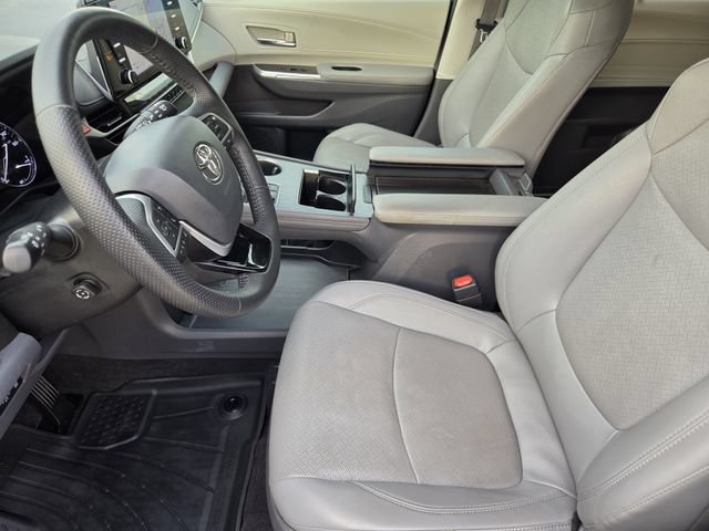 Certified 2021 Toyota Sienna Limited FWD image 11