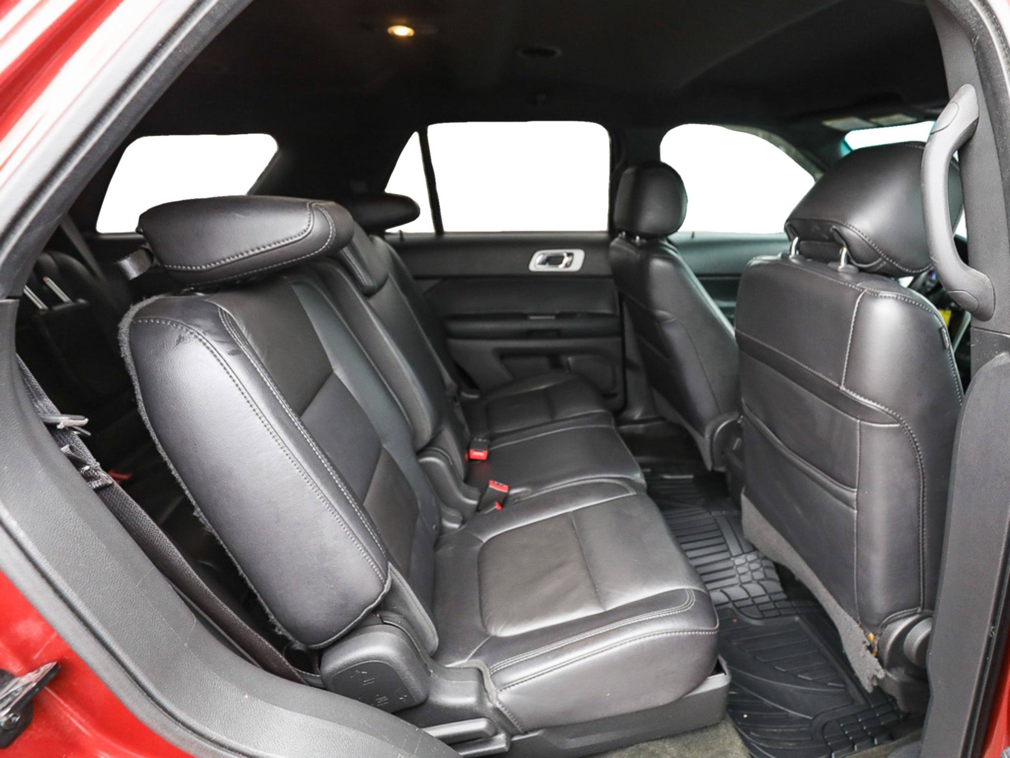Used 2014 Ford Explorer XLT w/ Equipment Group 202A FWD image 23
