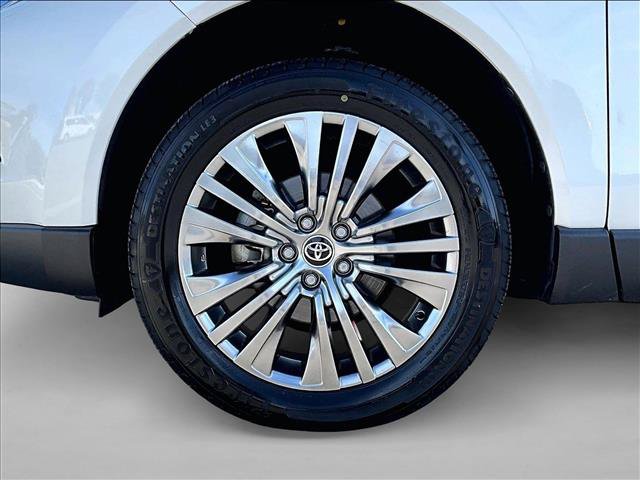 Used 2022 Toyota Venza XLE w/ Activity Package (TMS) AWD/4WD image 10