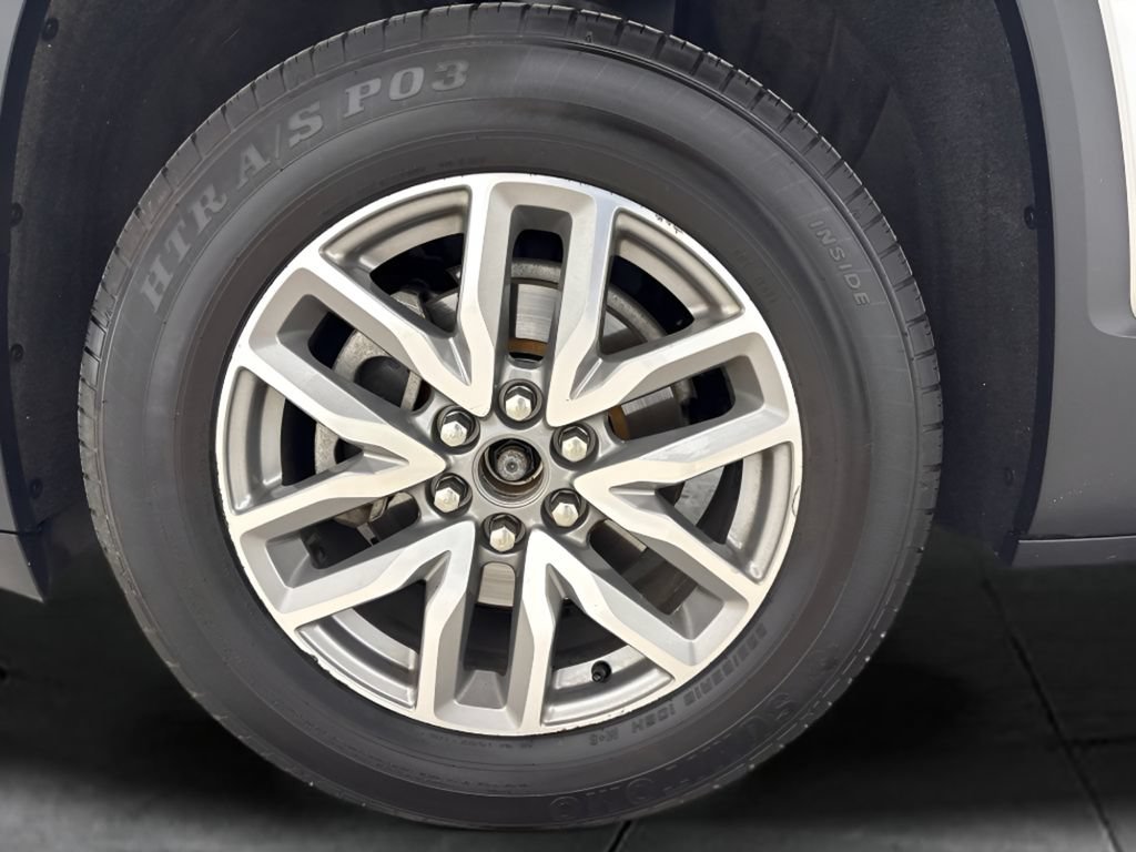 Used 2018 GMC Acadia SLE AWD/4WD image 18