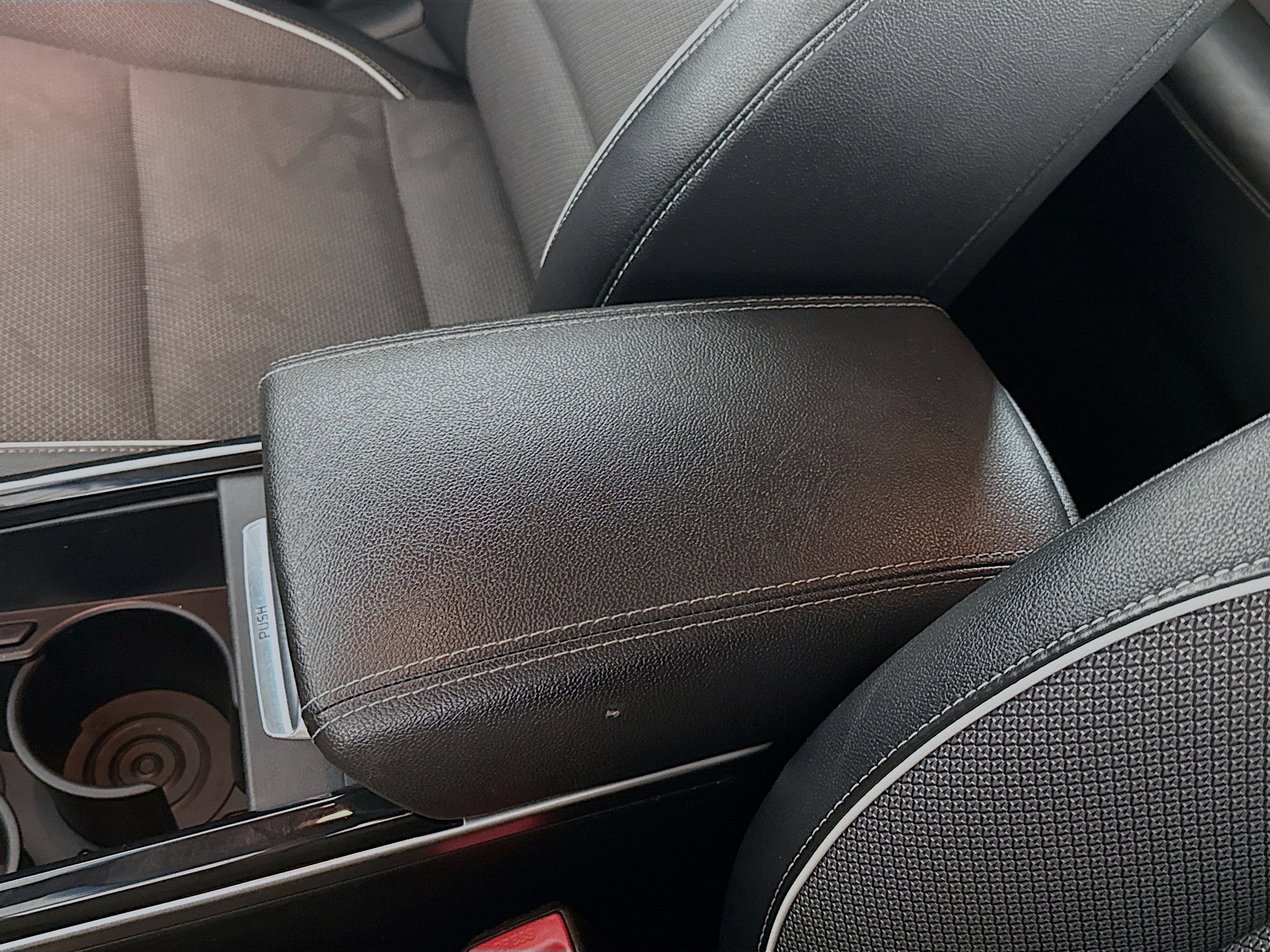 Used 2020 Kia Niro EX w/ Cold Weather Package image 18