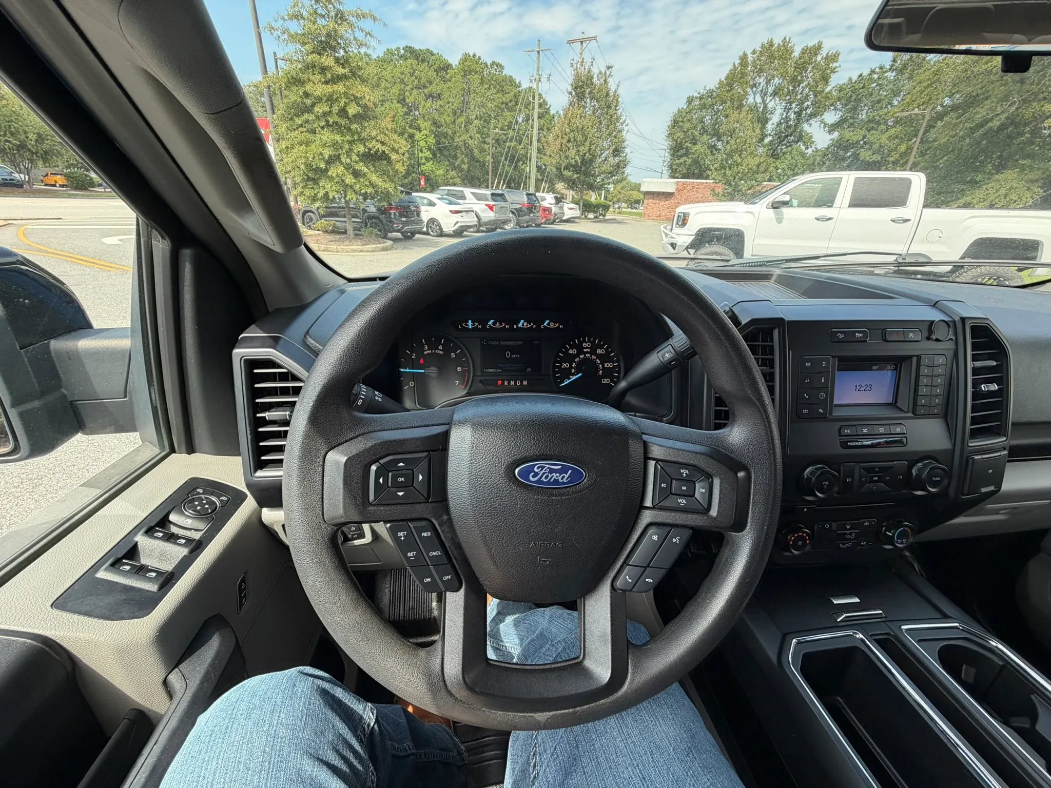 Used 2018 Ford F150 XL w/ Equipment Group 101A Mid AWD/4WD image 9