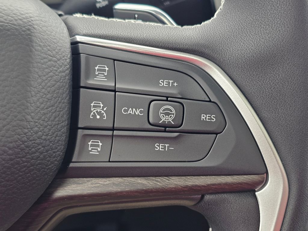 New 2026 Jeep Grand Cherokee L Limited AWD/4WD image 22