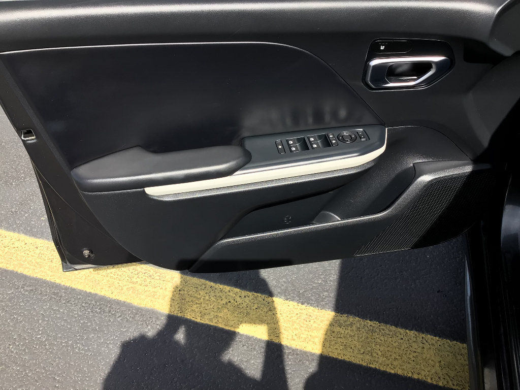 Used 2025 Kia K4 GT-Line w/ GT-Line Sunroof Package FWD image 9