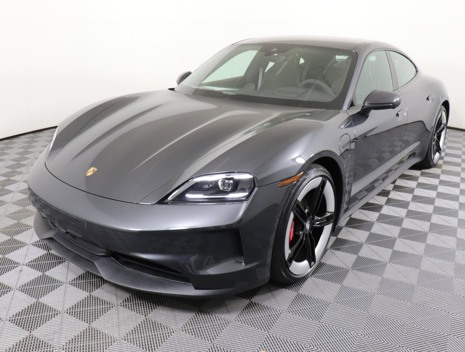 Used 2025 Porsche Taycan 4S image 11