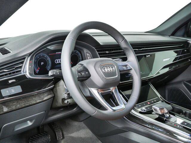 Used 2023 Audi Q8 Premium Plus AWD/4WD image 4