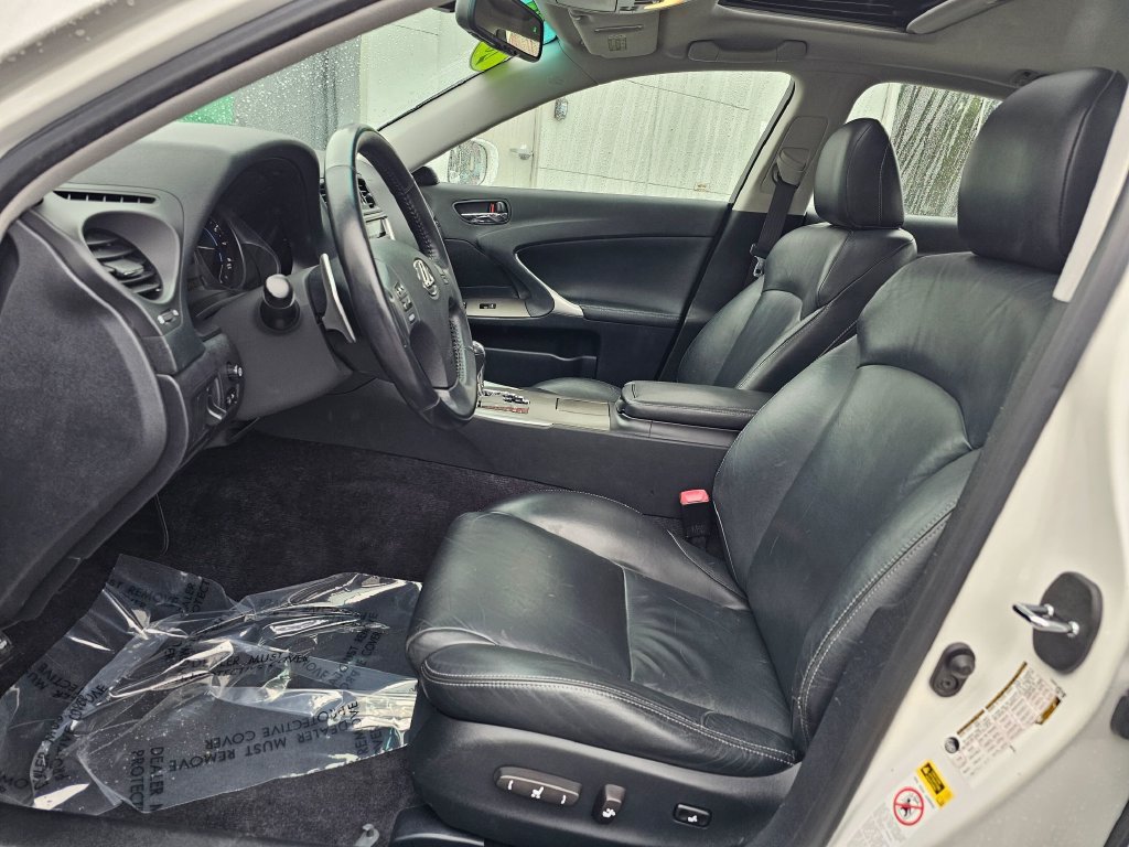 Used 2009 Lexus IS 250 RWD image 19