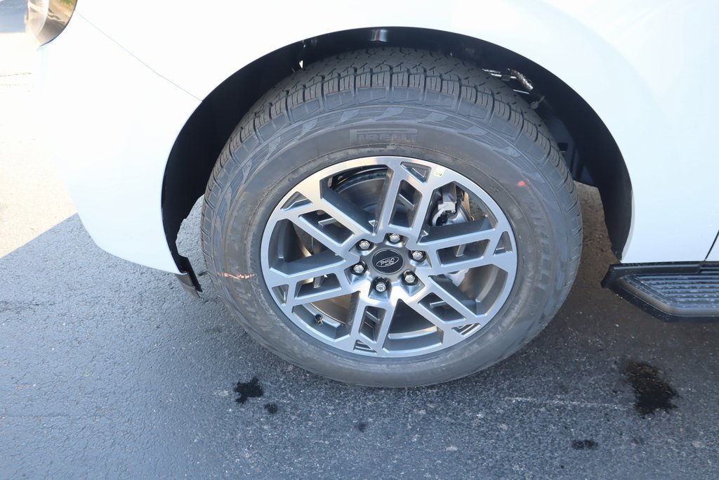 New 2025 Ford Expedition Active image 19