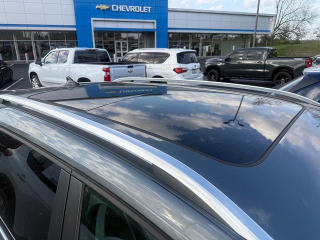 Used 2022 Volkswagen Taos SE AWD/4WD image 5