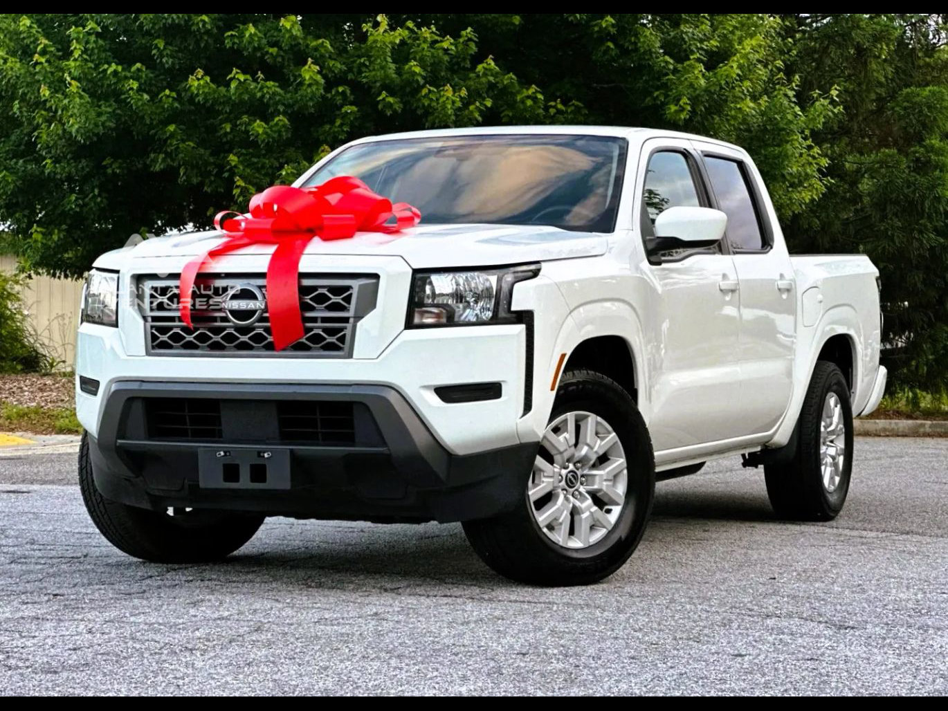 Used 2023 Nissan Frontier SV image 4