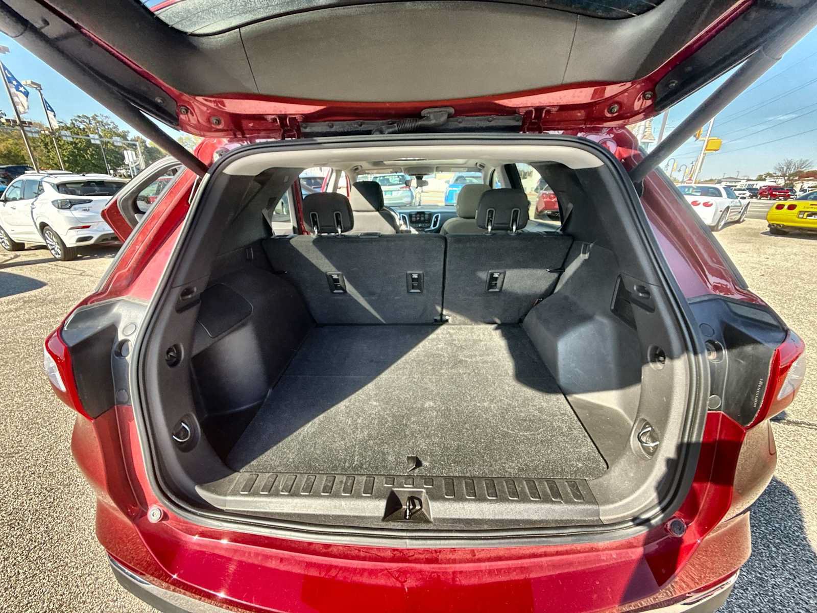 Certified 2018 Chevrolet Equinox LT w/ Sun & Infotainment Package AWD/4WD image 25