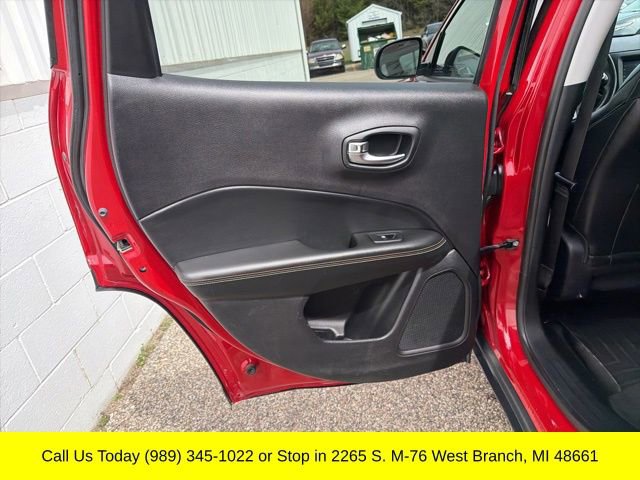 Used 2018 Jeep Compass Latitude w/ Popular Equipment Group image 34