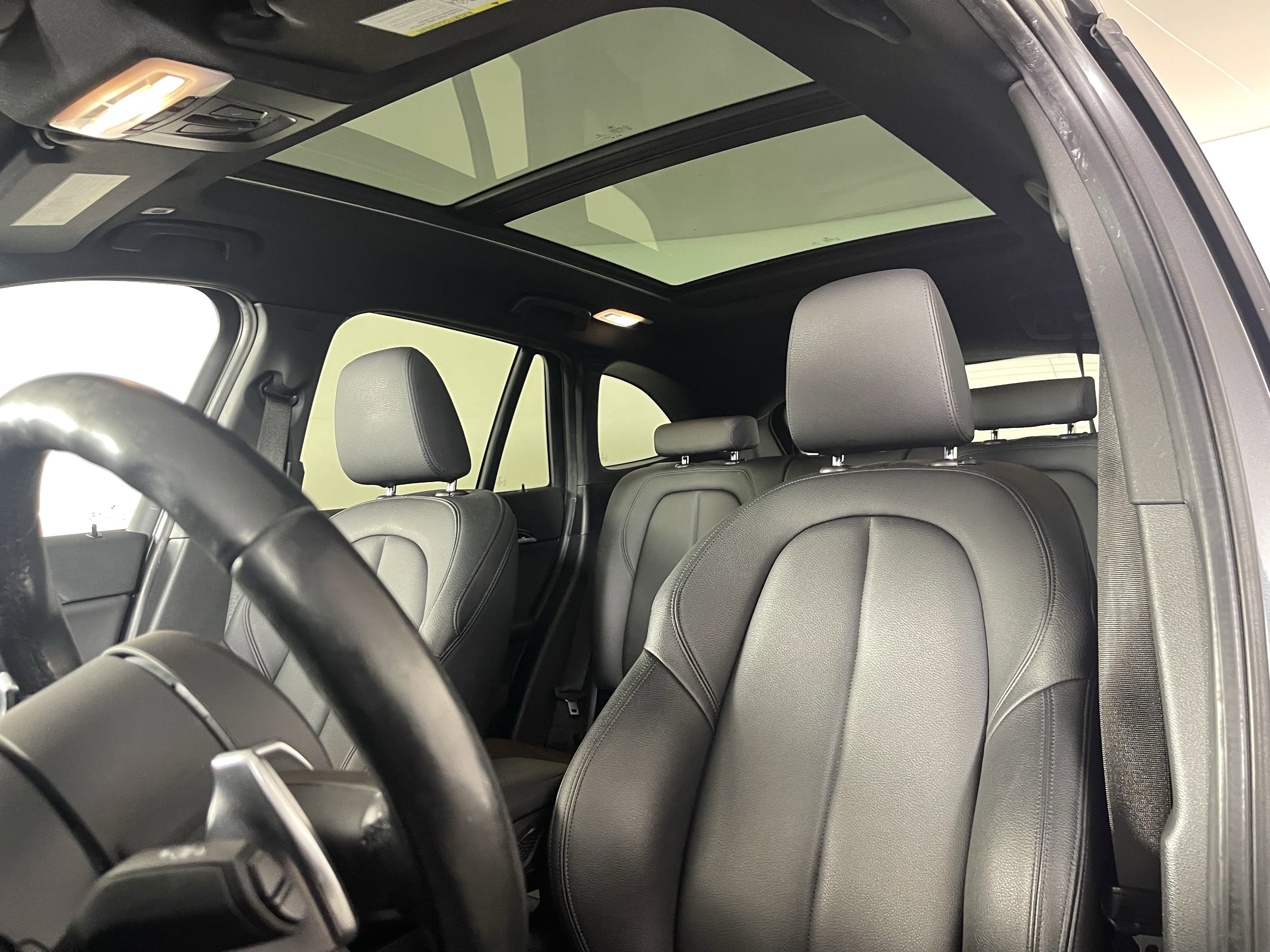 Used 2019 BMW X1 xDrive28i image 11