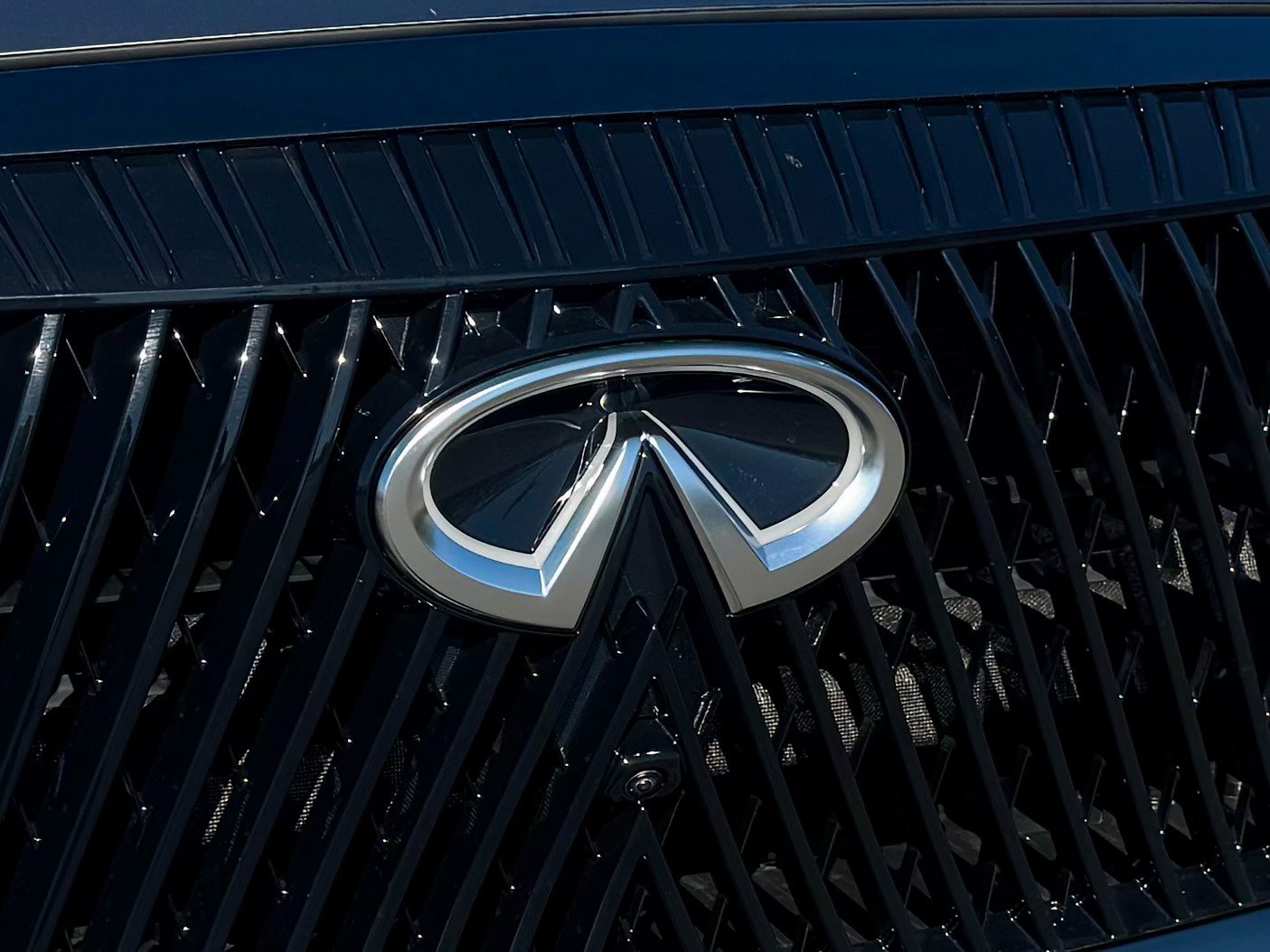 Used 2025 INFINITI QX80 Autograph w/ Autograph Exterior Package image 98