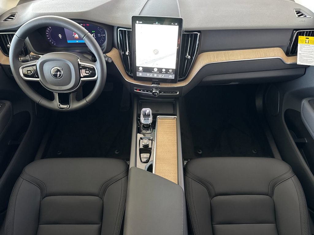 New 2026 Volvo XC60 T8 Plus w/ Climate Package PRO AWD/4WD image 12