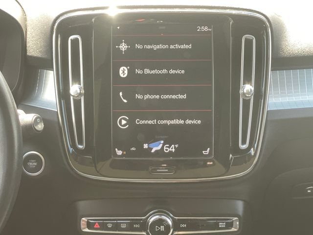 Used 2019 Volvo XC40 T5 Momentum AWD/4WD image 23