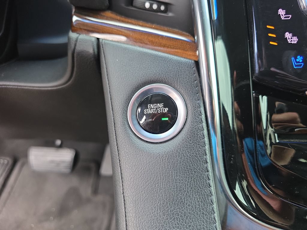 Used 2016 Cadillac Escalade ESV Luxury RWD image 19