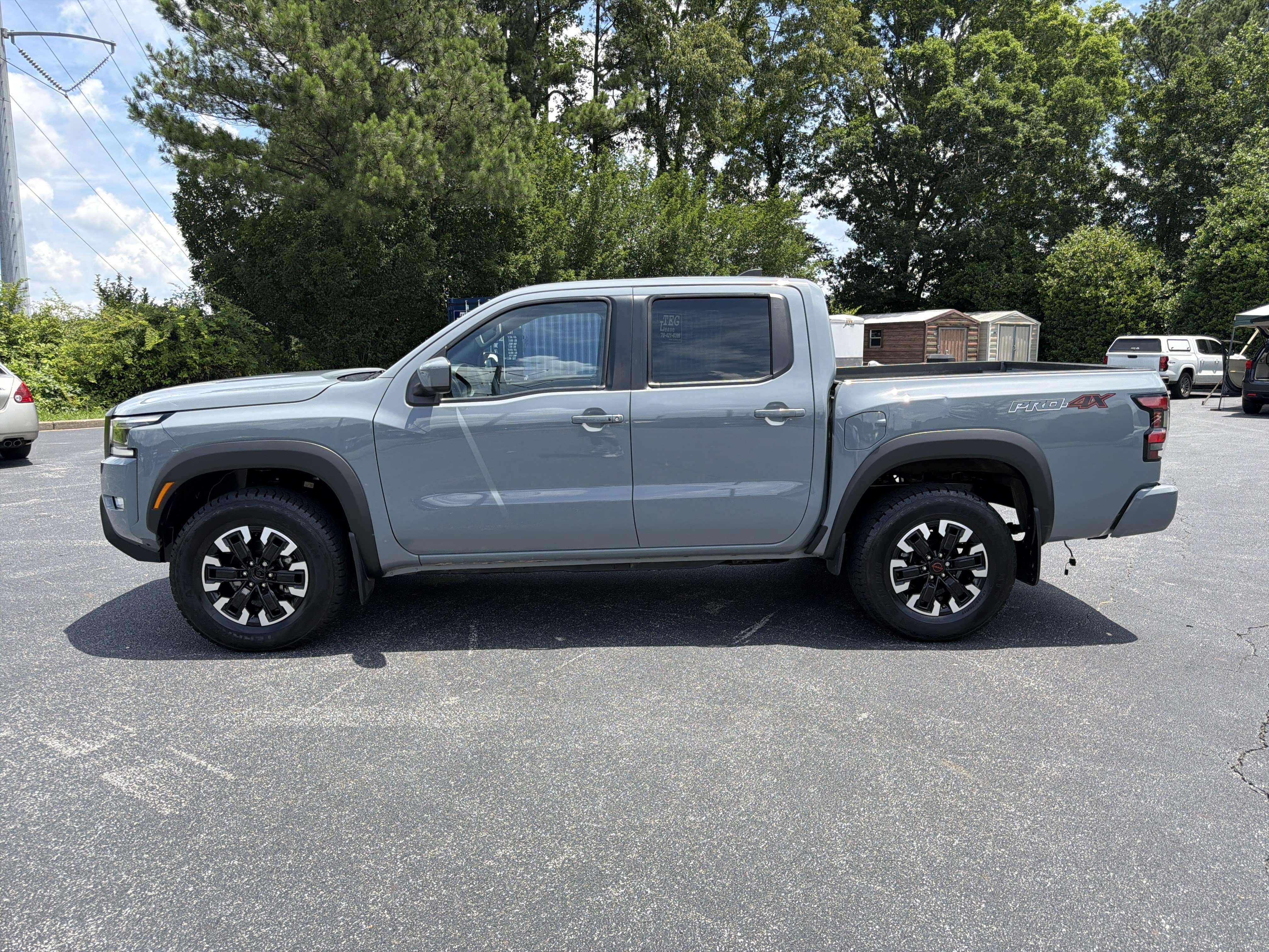 Used 2024 Nissan Frontier PRO-4X w/ Technology Package AWD/4WD image 8