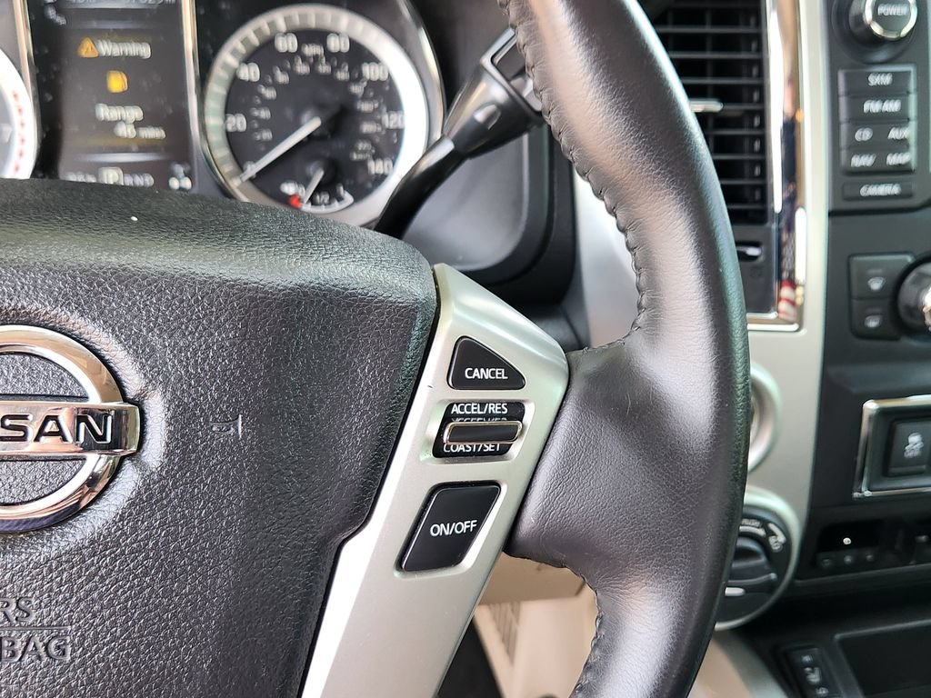 Used 2018 Nissan Titan SL w/ Chrome Package AWD/4WD image 18