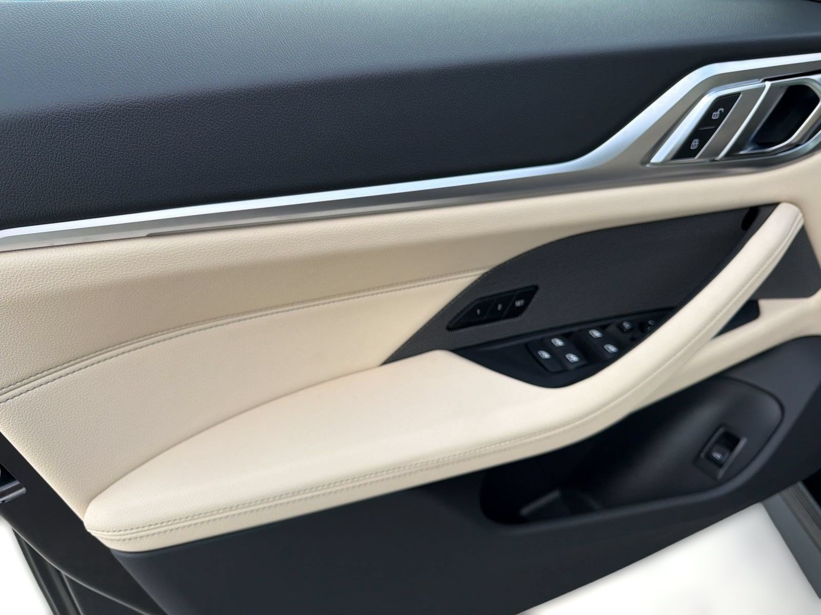 New 2026 BMW M440i w/ Premium Package RWD image 13