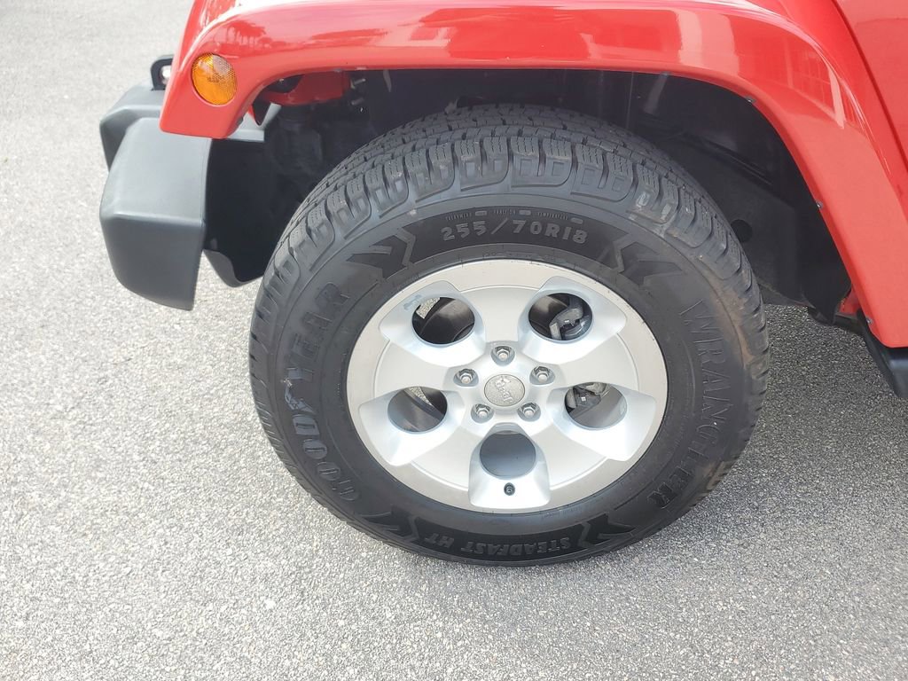 Used 2014 Jeep Wrangler Sahara w/ Connectivity Group image 14