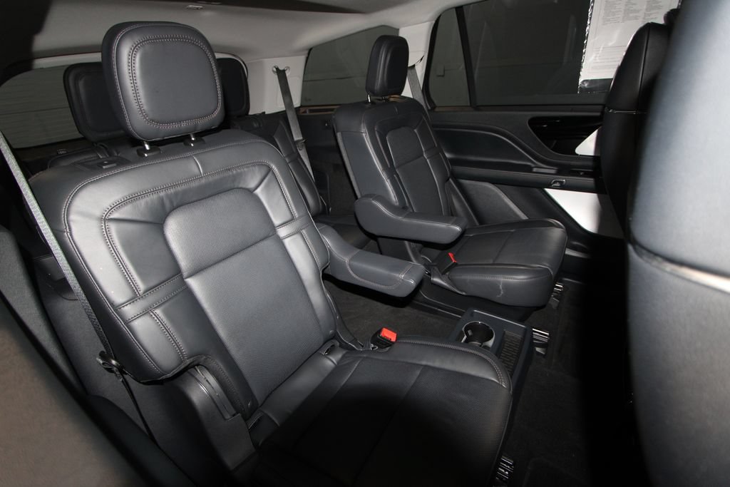Used 2026 Lincoln Aviator Reserve AWD/4WD image 25